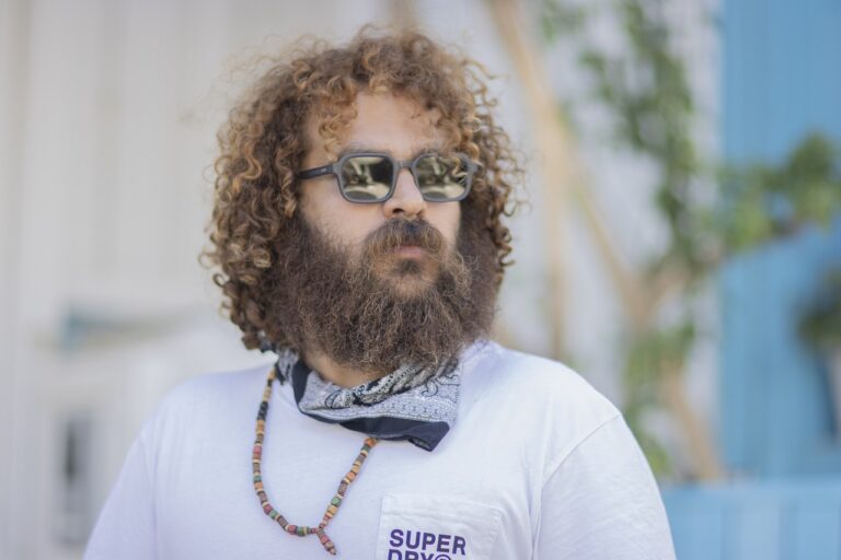 Secondhand Shopping: Reducing Waste and Supporting Sustainability Through Thrifting